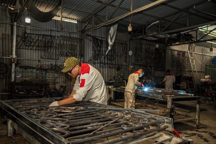 Ban công sắt Mỹ thuật Cầu Thang Âu thực hiện luôn có chất lượng tốt