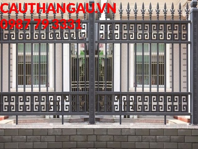 Vẻ đẹp theo phong cách tân cổ điển là “điểm cộng” thú vị của mẫu hàng rào cổ điển bằng sắt 