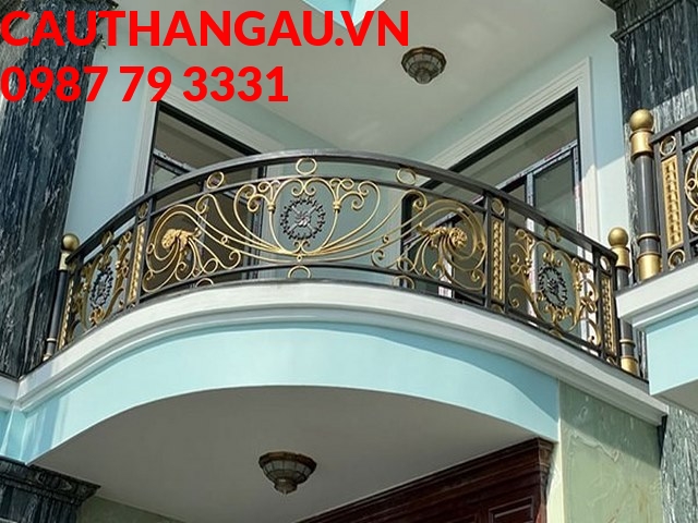 Mẫu ban công mỹ thuật hình lục bình