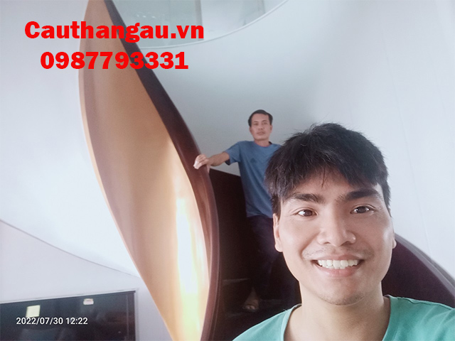Cầu thang xoắn ốc xương sắt
