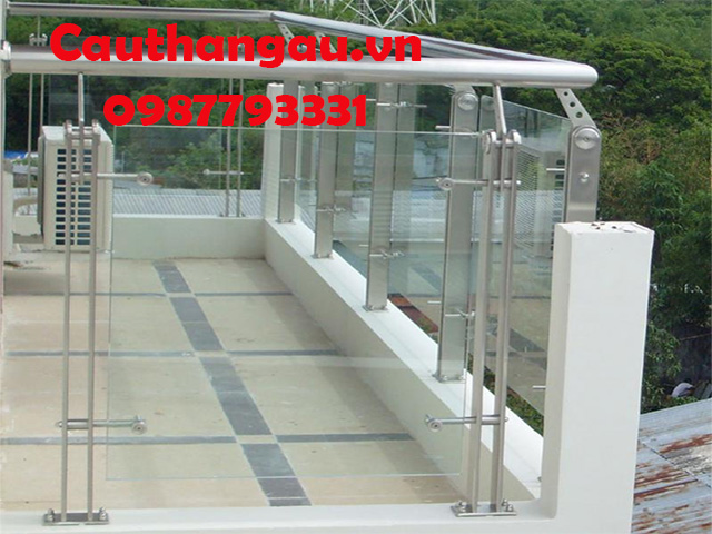 Ban công kính chịu lực giá rẻ, chất lượng tại Hà Nội