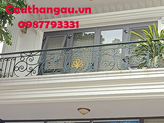 Ban công sắt nghệ thuật đẹp tại hà nội