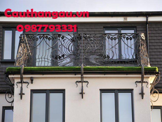 Ban công sắt mỹ thuật chất lượng tại Long Biên Mẫu CTA-B23