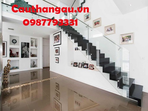 Cầu thang kính đẹp chất lượng tại hà nội