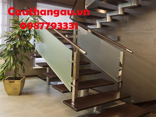 Cầu thang kính giá rẻ chất lượng tại hà nội