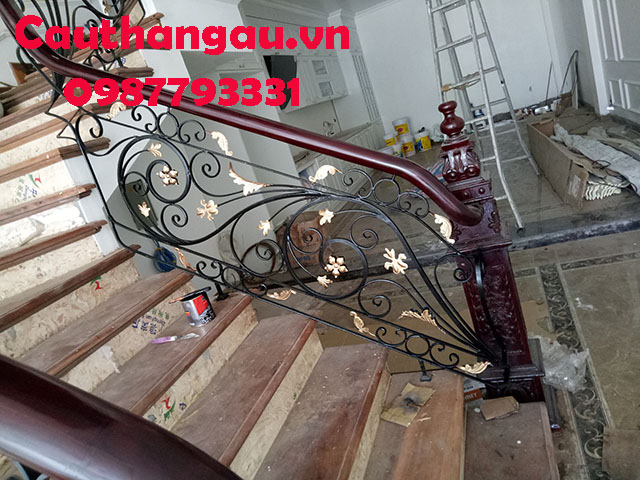 cầu thang sắt mỹ thuật giá rẻ Long Biên mẫu CTA-T05