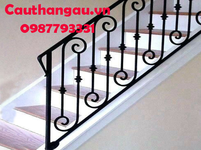 Cầu thang sắt mỹ thuật họa tiết mắt xích mẫu CTA-T08