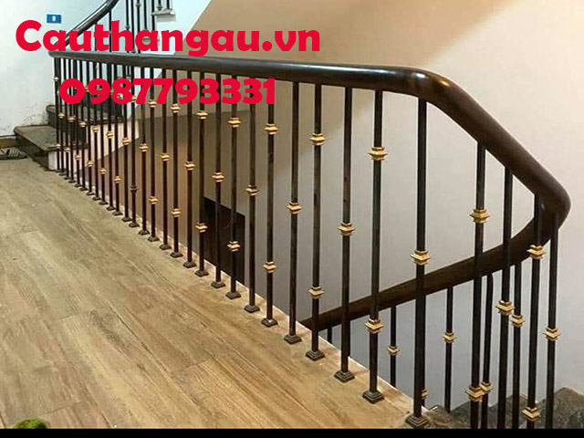 cầu thang sắt mỹ thuật-nghệ thuật đơn giản