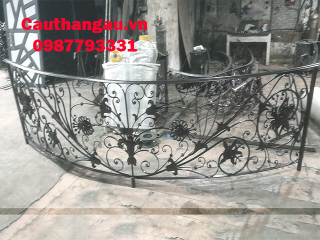Địa chỉ uy tín sẽ giúp bạn có mẫu lan can ban công đẹp như mong muốn