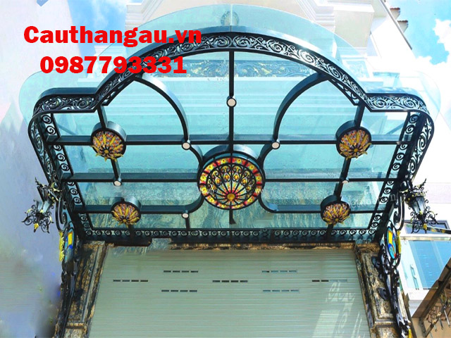 Thi công mái kính cường lực đẹp dành cho biệt thự tại Hà Nội