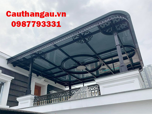 Thi công mái kính cường lực đẹp dành cho biệt thự tại Hà Nội