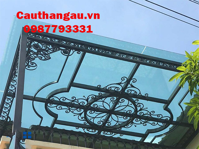 Thi công mái kính cường lực đẹp dành cho biệt thự tại Hà Nội