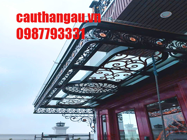 Mai-kính-khung-sat-nghe-thuat-tai-ha-noi
