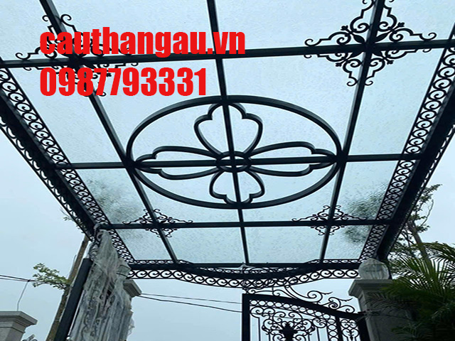 Mai-kinh-khung-sat-nghe-thuat-tai-ha-noi