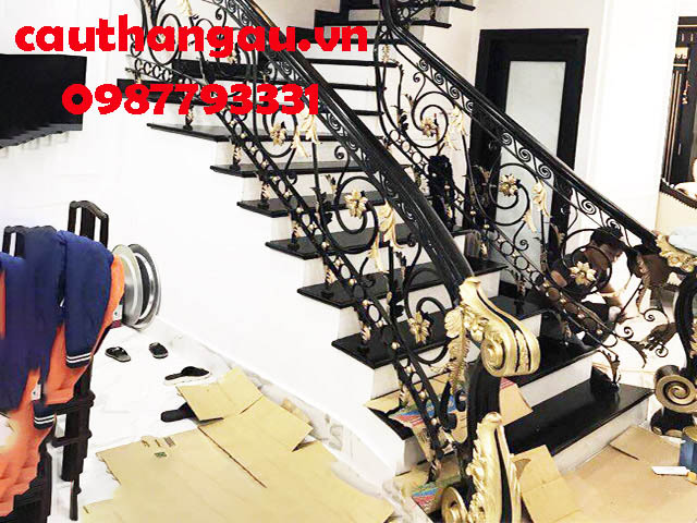 Cầu thang sắt mỹ thuật bền đẹp mẫu CTA-T02