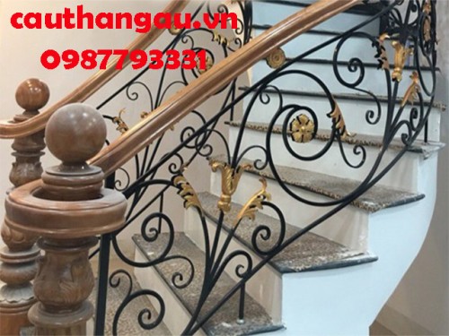Cầu thang sắt nghệ thuật mấu CTA-T04