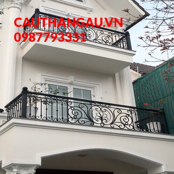 Thẩm mỹ hoàn hảo là “điểm cộng” vượt trội của lan can sắt nghệ thuật