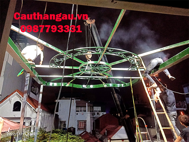 Mái che sắt nghệ thuật kính cường lực tại hà nội