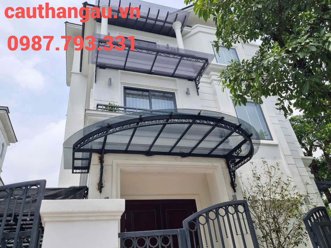 Thi công mái kính sắt nghệ thuật tại chung cư Times City